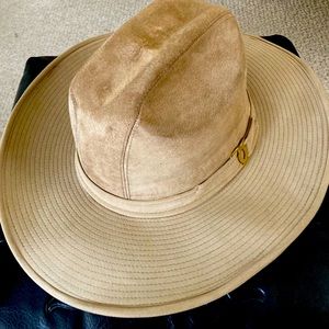 Cavanaugh vintage hat
